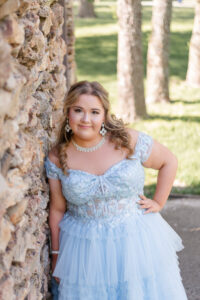 photo of girl smiling during prom photo session