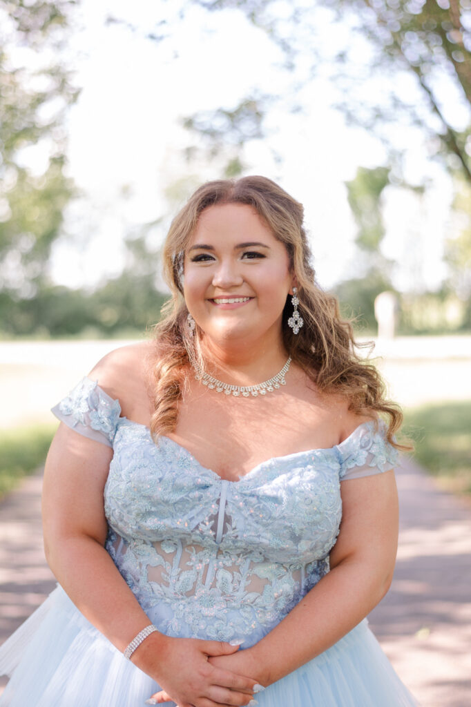 photo of girl smiling during prom photo session